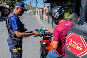 Ordem Pública promove blitz educativa na Califórnia